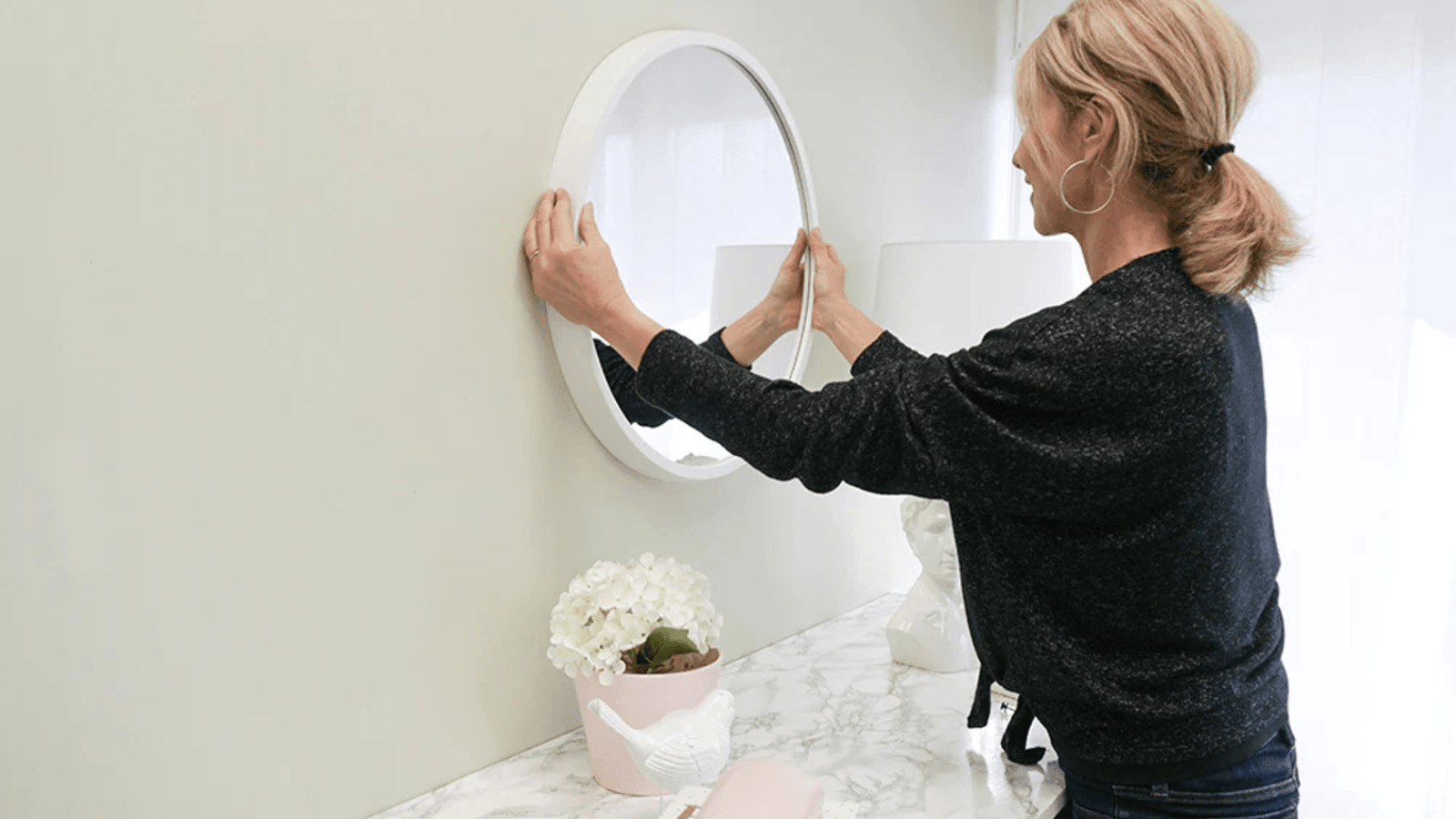 Comment Fixer Un Miroir Au Mur ? - The Art Avenue