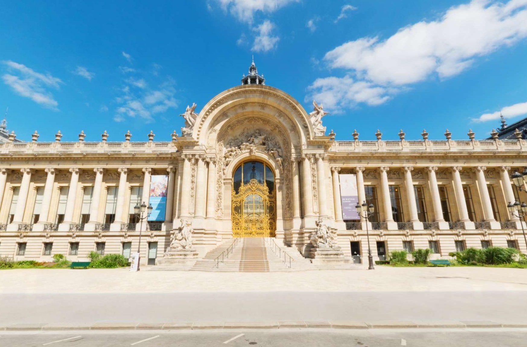 Paris : Découvrez comment une exposition gratuite transforme le Petit Palais en temple du Street Art ! - The Art Avenue