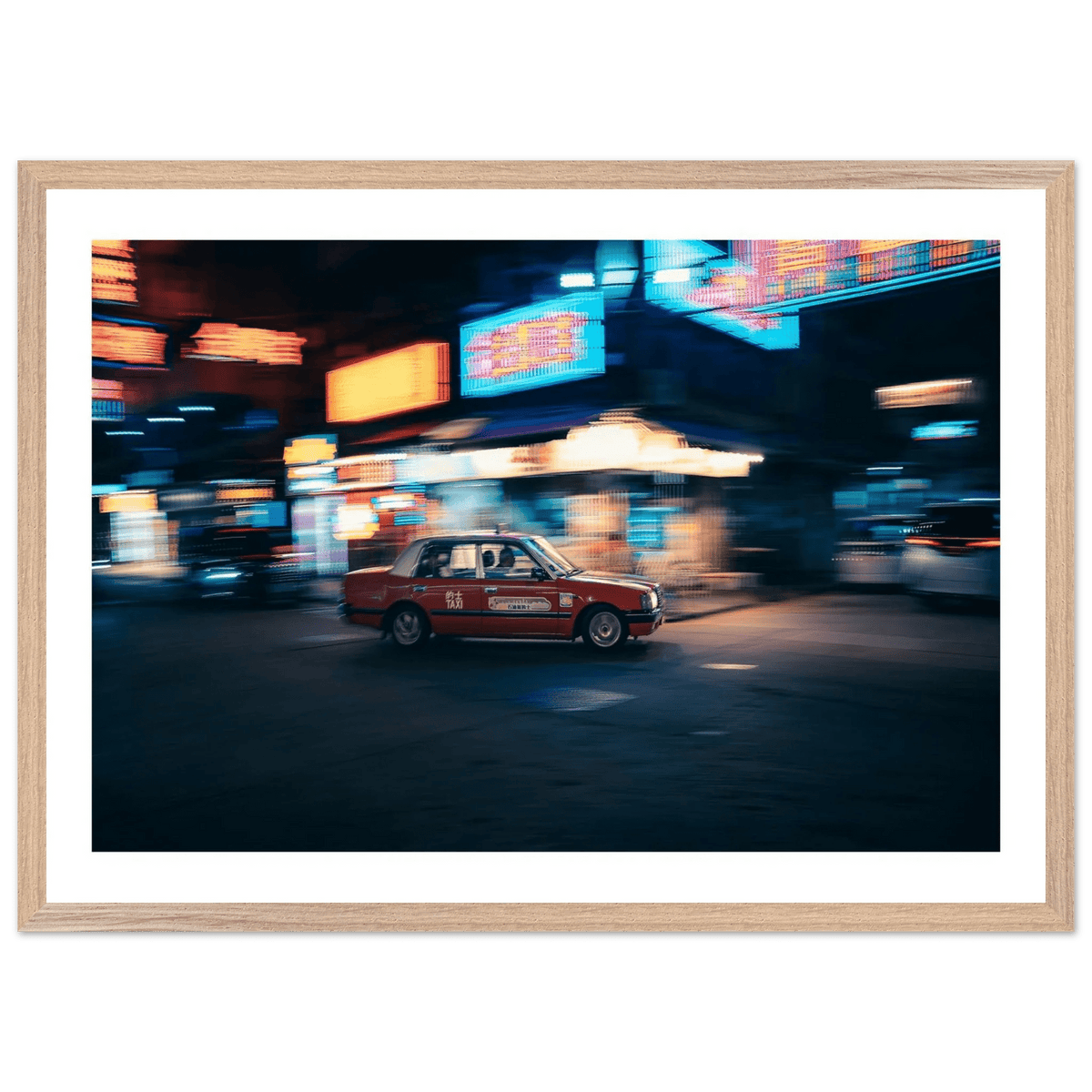 Tableau Photographie Taxi Rouge Nuit Urbaine Asiatique - The Art Avenue